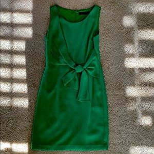 Green knee- length dress